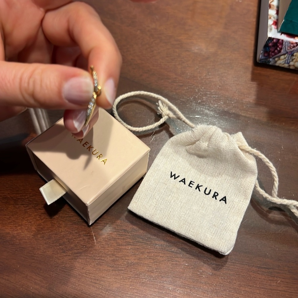 Waekura mini creole earrings with charms from Le Bon Marché in Paris. - Picture 3 of 7